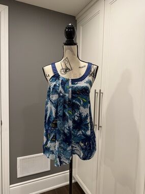 Forever 21 Blue Printed Sleeveless Camisole with Navy Trim